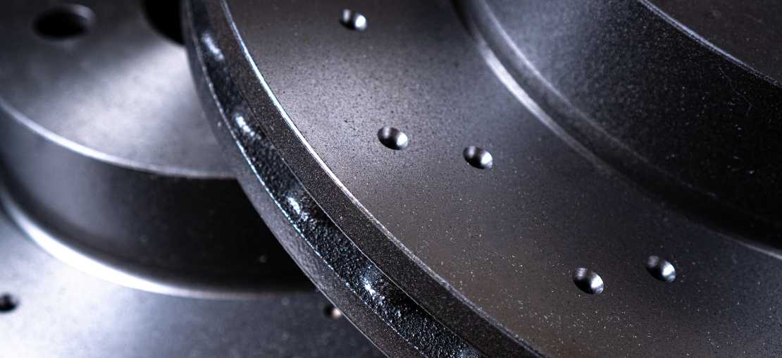 Qual é a diferença do disco de freio ventilado e sólido?