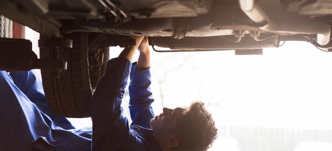 Quais são as peças do carro que precisam ser trocadas com o uso?
