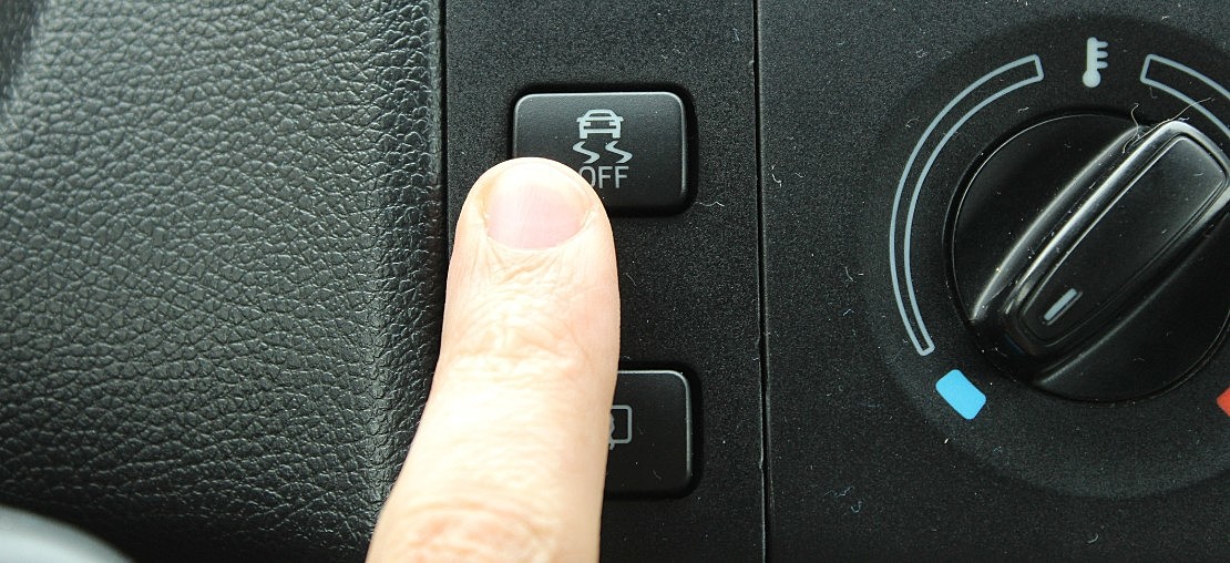 Por que usar o controle eletrônico de estabilidade?