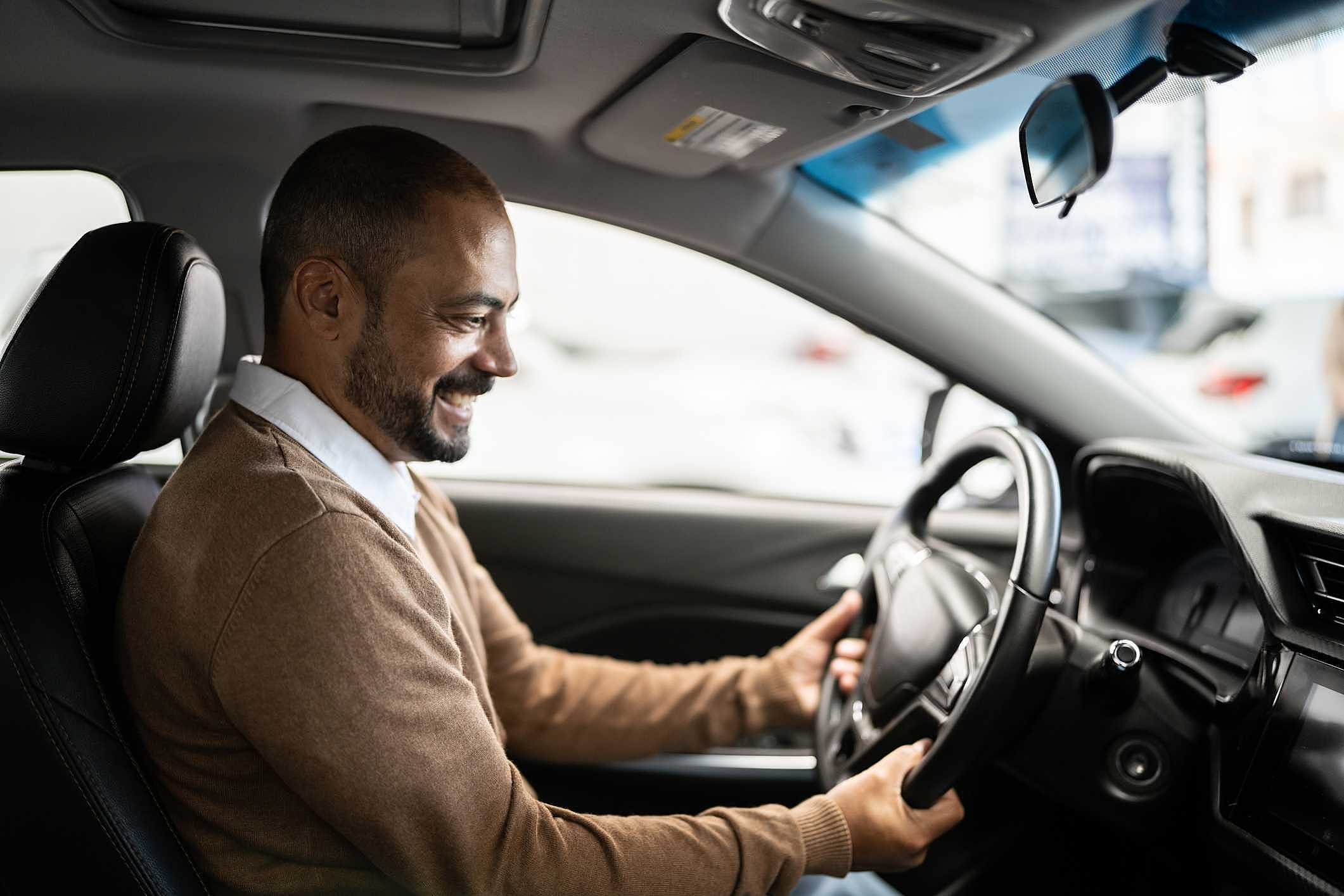 Vai comprar carro usado? Conheça 4 cuidados indispensáveis