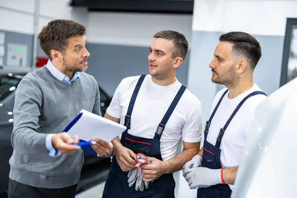 Treinamento de equipe: saiba quais são as vantagens para a oficina mecânica
